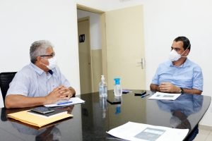 Leia mais sobre o artigo CMB e Prefeitura de Campo Formoso firmam parceria em prol da regularização do Garimpo de Socotó