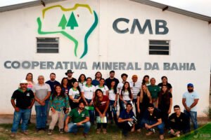 Leia mais sobre o artigo Estudantes do IFBA Campus Brumado visitam Garimpo das Carnaíbas