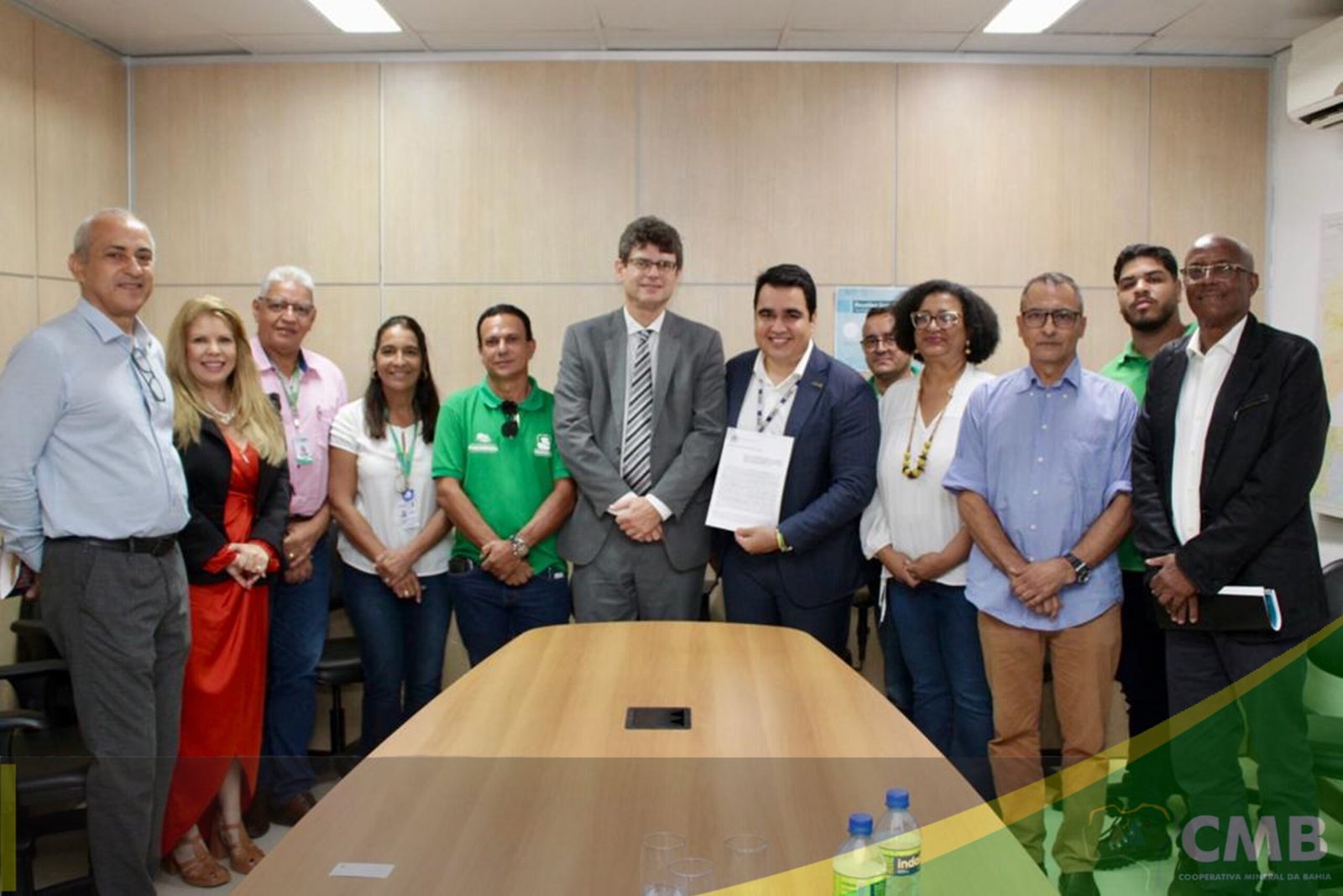 CMB participa do ato de assinatura do convênio SEMA/IGEOUFBA, projeto RELUX