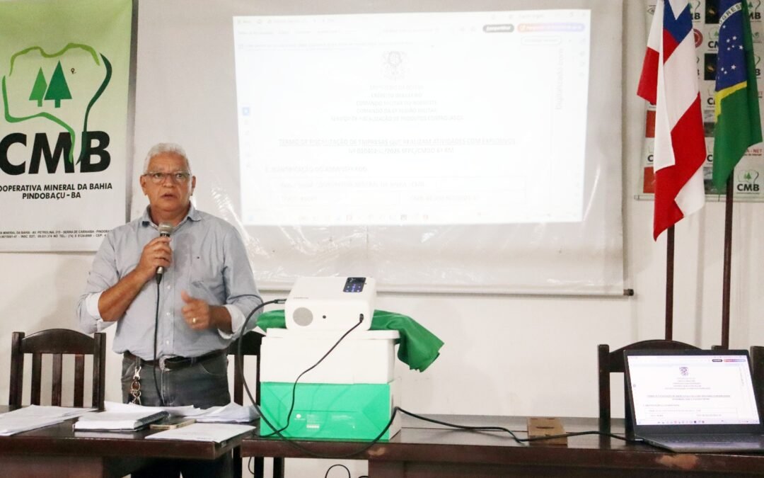 Mesmo sob fortes chuvas, mais de 60 cooperados participam de reunião da CMB sobre exigências do Exército e assinam Termo de Responsabilidade